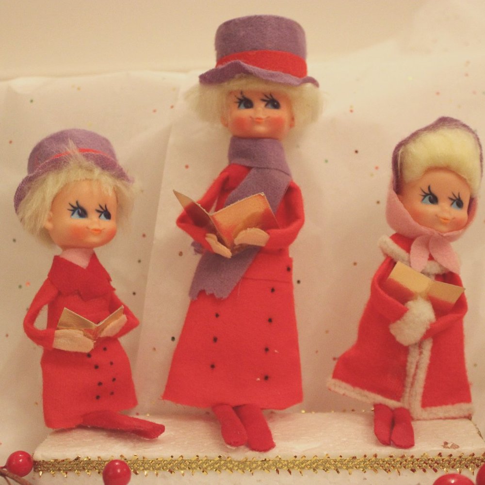 Vintage Christmas Trio of carolers on styrofoam Made in Japan